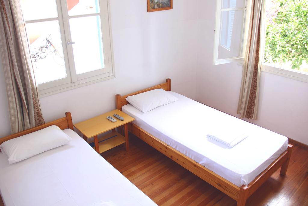 Αlexandros Apartment Votsi  Luaran gambar