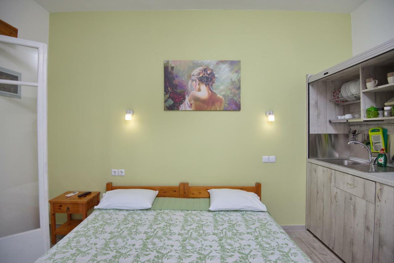 Αlexandros Apartment Votsi  Luaran gambar