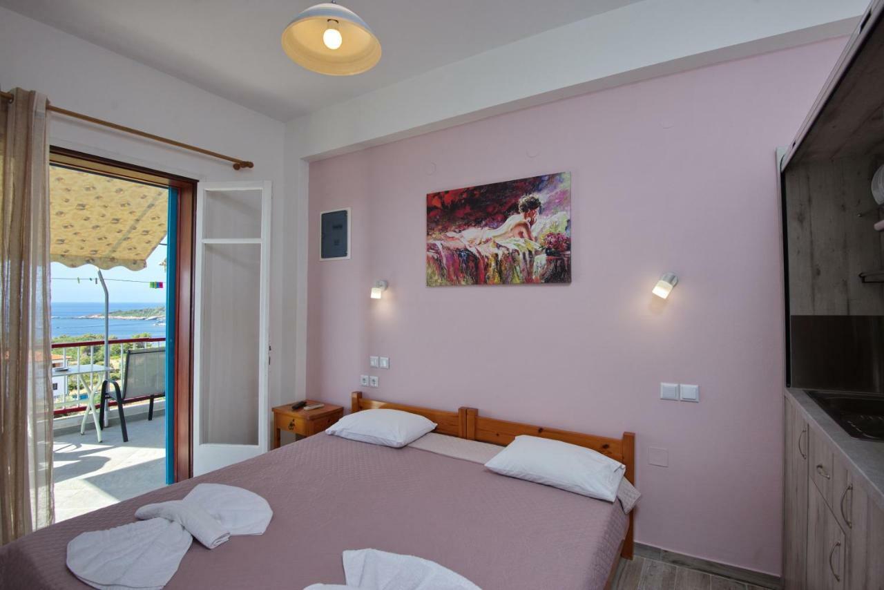 Αlexandros Apartment Votsi  Luaran gambar