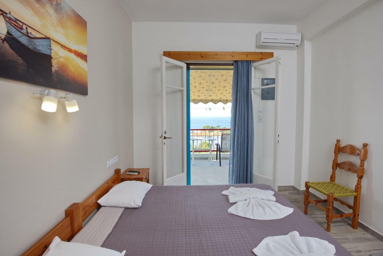 Αlexandros Apartment Votsi  Luaran gambar